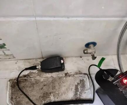 赞皇屋顶漏水维修公司分享下卫生间漏水的危害及解决方法